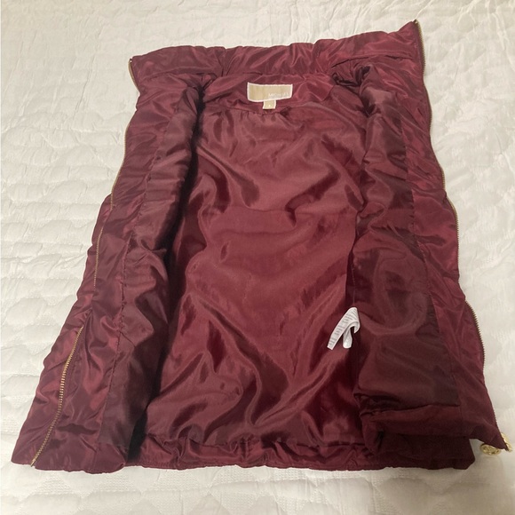 Michael Kors Women Maroon Quilted Puffer Vest with Gold Zipper - Picture 3 of 3